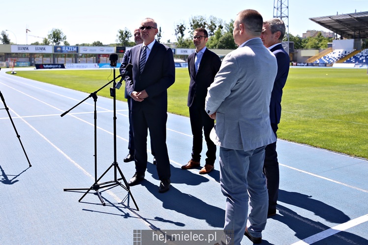 Polska Grupa Energetyczny oficjalnie sponsorem tytularnym Akademii Piłkarskiej PGE FKS Stal Mielec