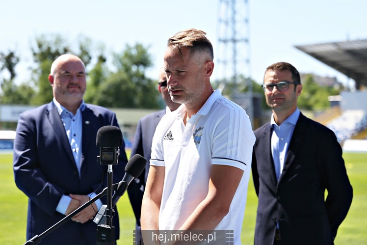 Polska Grupa Energetyczny oficjalnie sponsorem tytularnym Akademii Piłkarskiej PGE FKS Stal Mielec