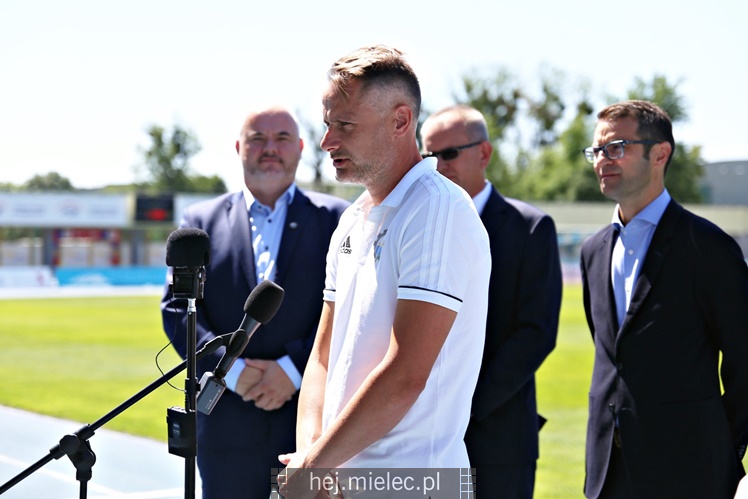Polska Grupa Energetyczny oficjalnie sponsorem tytularnym Akademii Piłkarskiej PGE FKS Stal Mielec