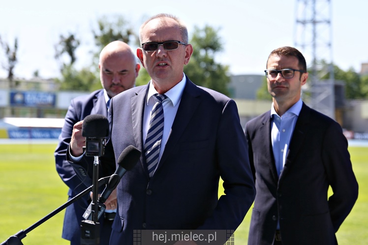 Polska Grupa Energetyczny oficjalnie sponsorem tytularnym Akademii Piłkarskiej PGE FKS Stal Mielec