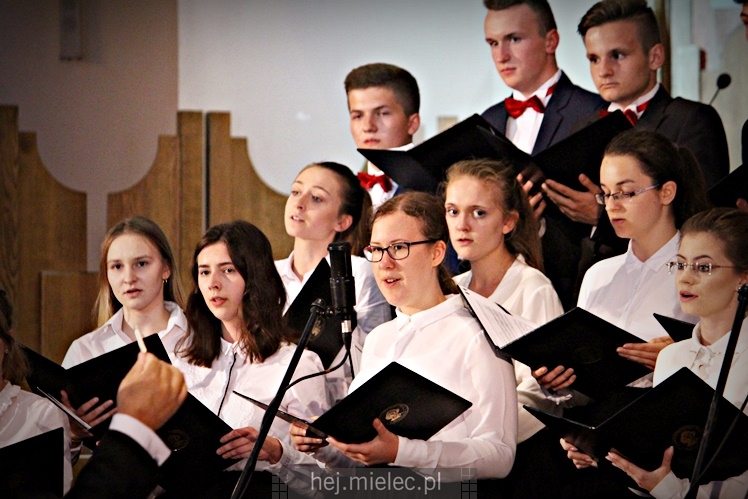 Koncert Pieśni Maryjnych w parafii MBNP