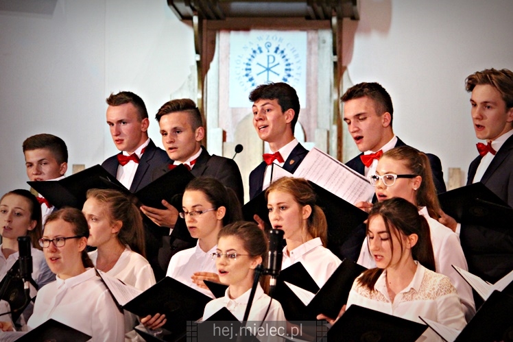 Koncert Pieśni Maryjnych w parafii MBNP