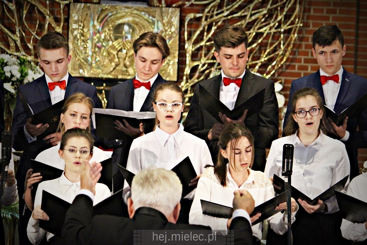 Koncert Pieśni Maryjnych w parafii MBNP