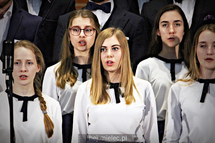 Koncert Pieśni Maryjnych w parafii MBNP