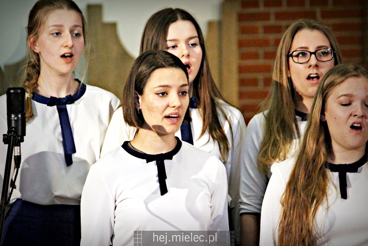 Koncert Pieśni Maryjnych w parafii MBNP