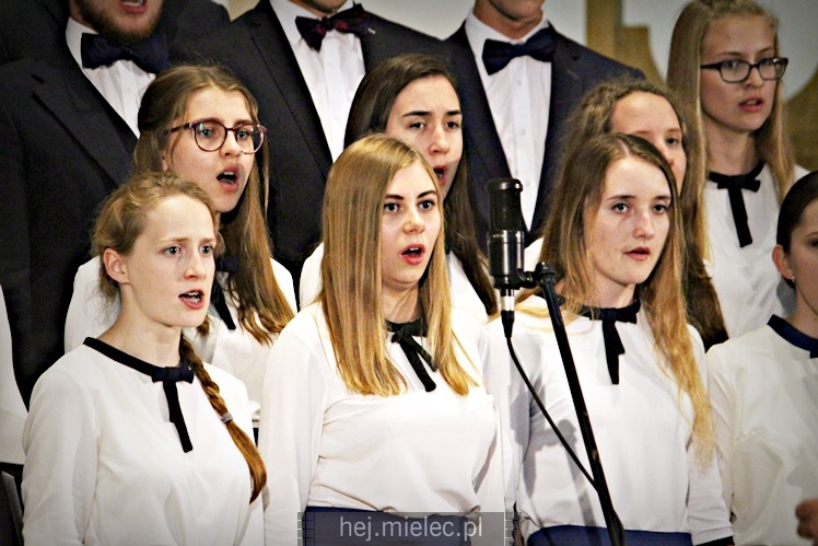 Koncert Pieśni Maryjnych w parafii MBNP