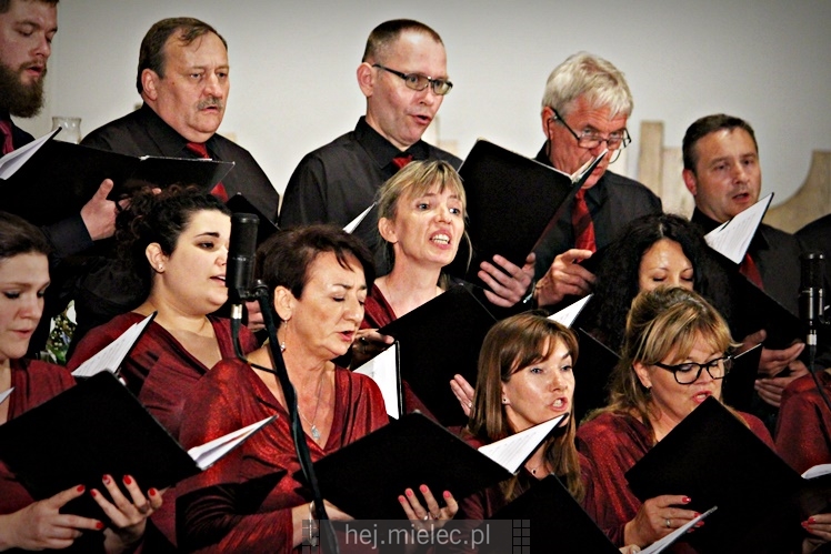 Koncert Pieśni Maryjnych w parafii MBNP