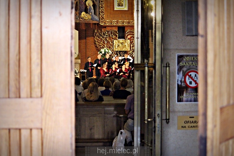 Koncert Pieśni Maryjnych w parafii MBNP