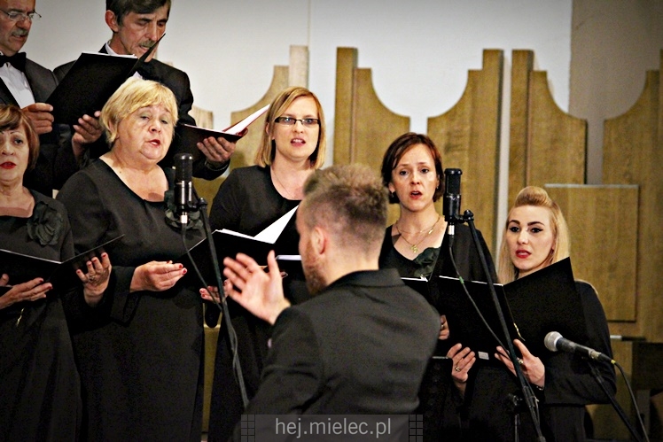 Koncert Pieśni Maryjnych w parafii MBNP