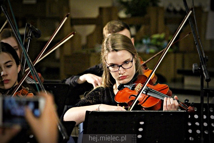 Koncert Pieśni Maryjnych w parafii MBNP