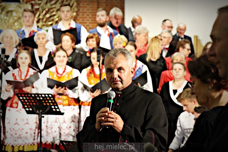 Koncert Pieśni Maryjnych w parafii MBNP