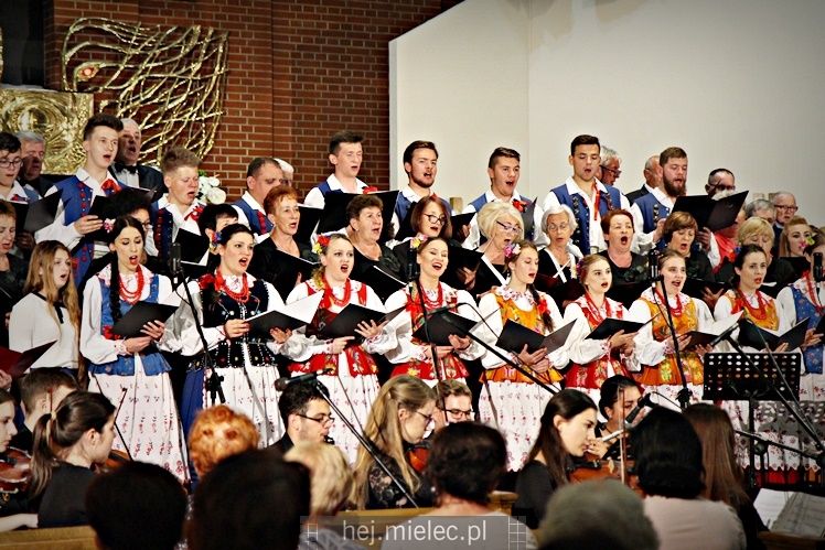 Koncert Pieśni Maryjnych w parafii MBNP