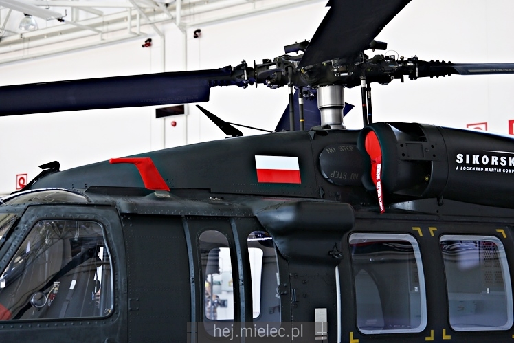 Podpisanie umowy na zakup dwóch śmigłowców Black Hawk dla polskiej Policji