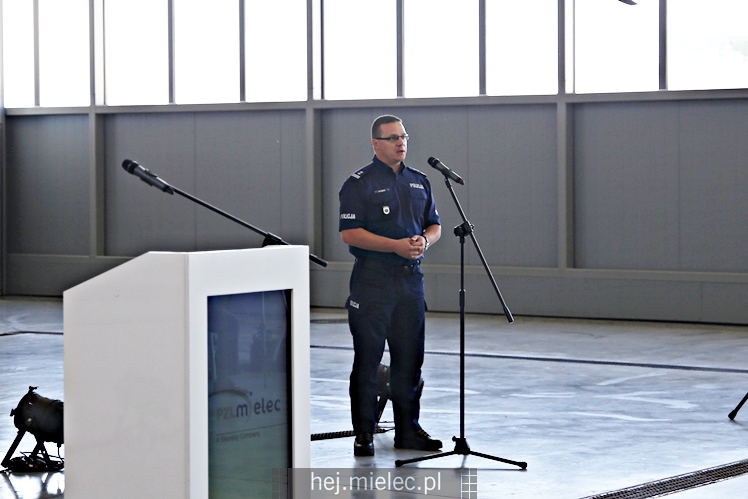 Podpisanie umowy na zakup dwóch śmigłowców Black Hawk dla polskiej Policji