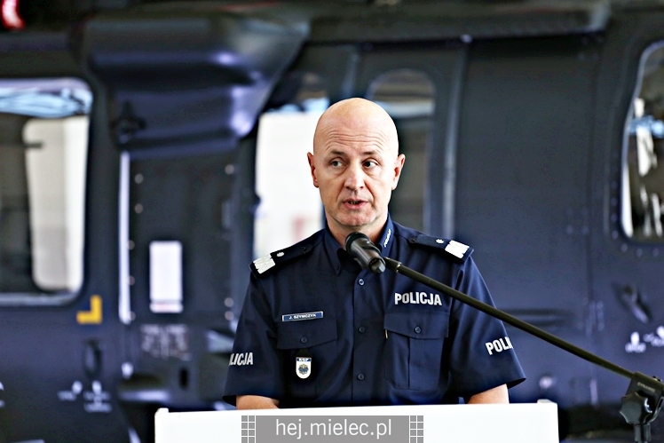 Podpisanie umowy na zakup dwóch śmigłowców Black Hawk dla polskiej Policji
