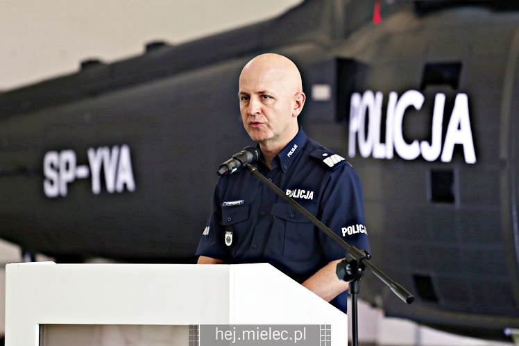 Podpisanie umowy na zakup dwóch śmigłowców Black Hawk dla polskiej Policji