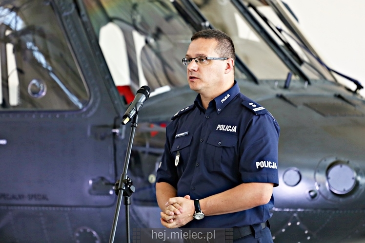 Podpisanie umowy na zakup dwóch śmigłowców Black Hawk dla polskiej Policji