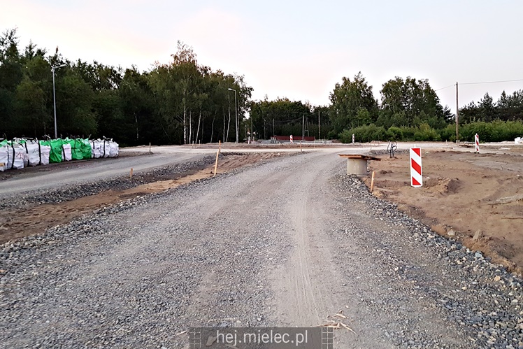 Ronda na Powstańców Warszawy wytyczone