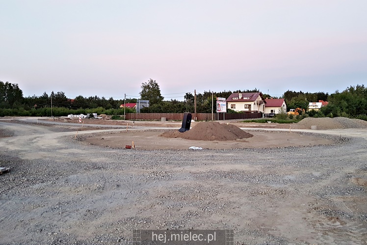 Ronda na Powstańców Warszawy wytyczone
