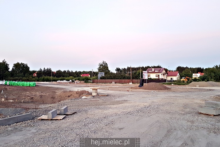 Ronda na Powstańców Warszawy wytyczone