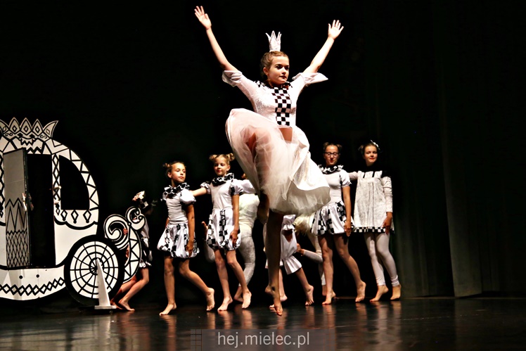 Koncert tańca ?Z głową w chmurach?