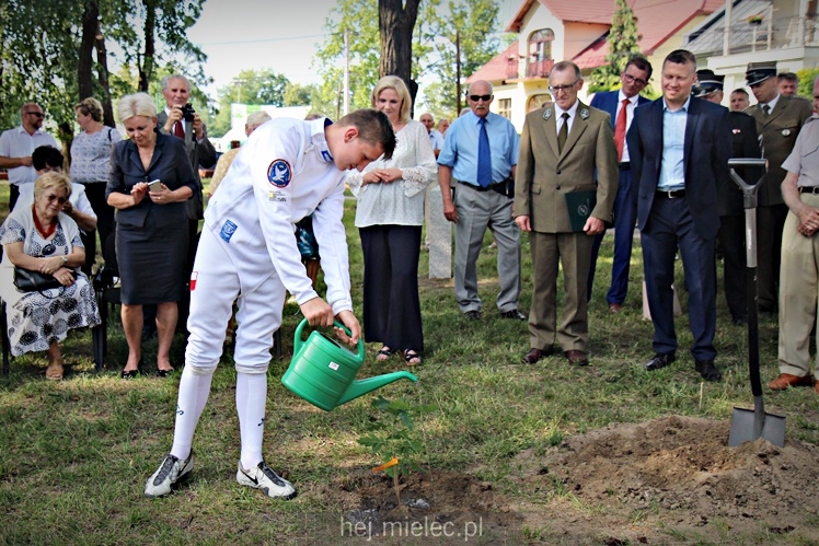 Posadzenie Dębów Niepodległości Jana Weryńskiego i Augusta Jadernego