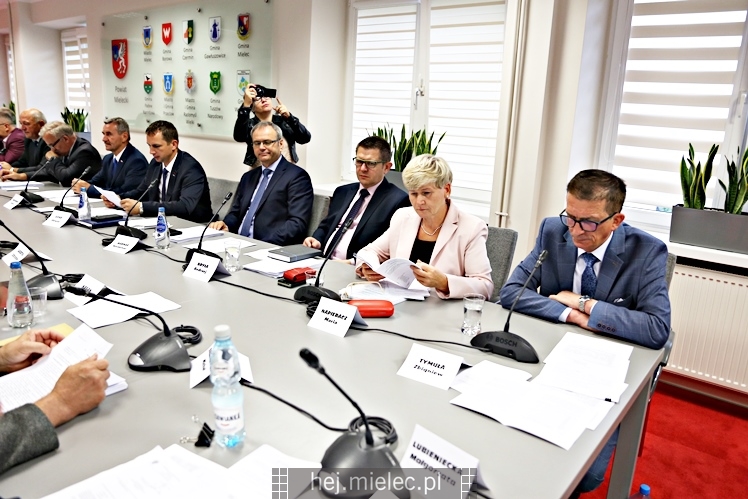 43. sesja Rady Powiatu Mieleckiego w nowej sali obrad