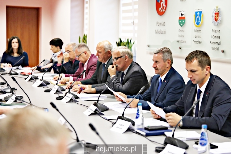 43. sesja Rady Powiatu Mieleckiego w nowej sali obrad