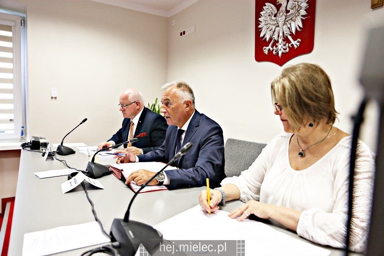 43. sesja Rady Powiatu Mieleckiego w nowej sali obrad