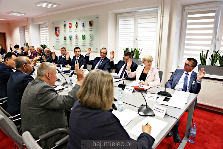 43. sesja Rady Powiatu Mieleckiego w nowej sali obrad