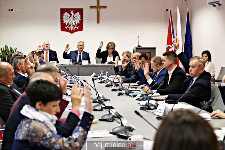 43. sesja Rady Powiatu Mieleckiego w nowej sali obrad