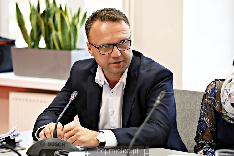 43. sesja Rady Powiatu Mieleckiego w nowej sali obrad
