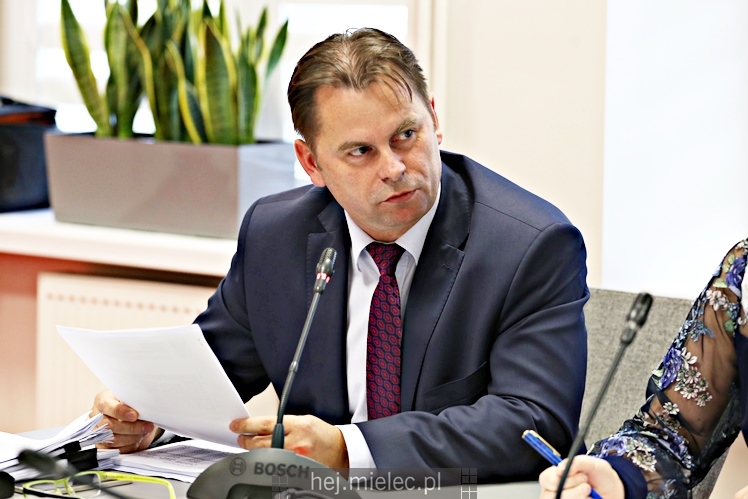 43. sesja Rady Powiatu Mieleckiego w nowej sali obrad
