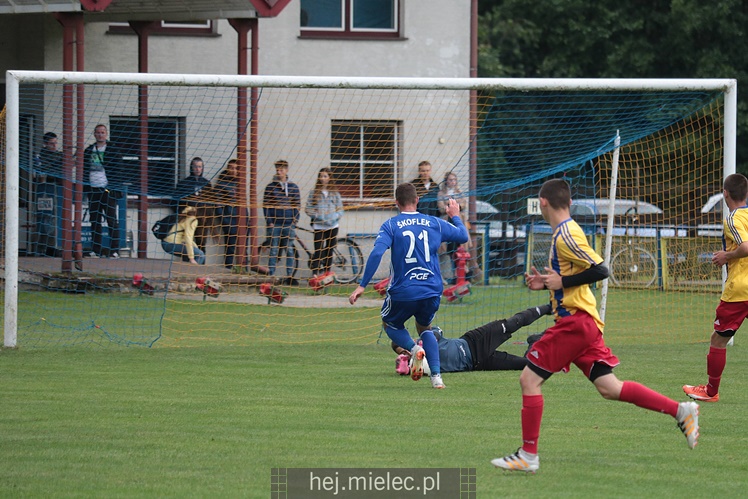 Pogoń Leżajsk ? FKS Stal Mielec 1:5 (0:4)
