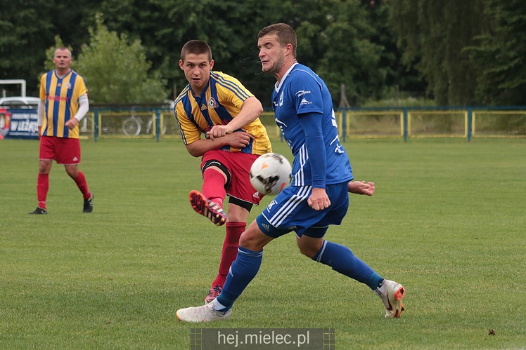Pogoń Leżajsk ? FKS Stal Mielec 1:5 (0:4)