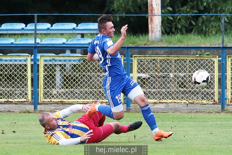 Pogoń Leżajsk ? FKS Stal Mielec 1:5 (0:4)