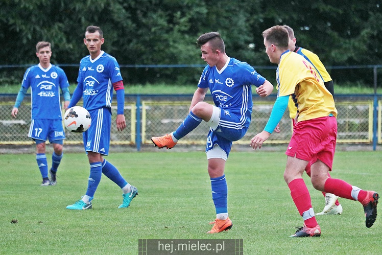 Pogoń Leżajsk ? FKS Stal Mielec 1:5 (0:4)