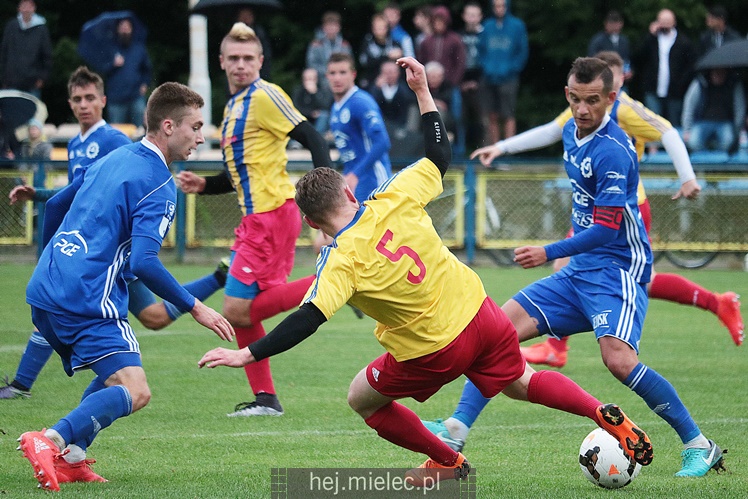 Pogoń Leżajsk ? FKS Stal Mielec 1:5 (0:4)