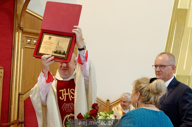 Państwowe wyróżnienia dla proboszcza ks. Stanisława Składzienia