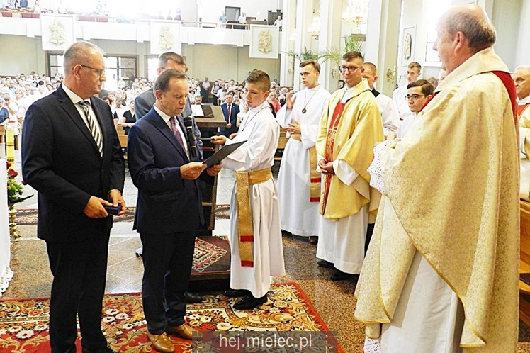 Państwowe wyróżnienia dla proboszcza ks. Stanisława Składzienia