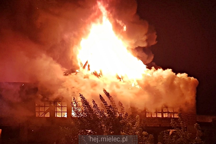 Pożar starej cegielni przy ul. Wojsławskiej