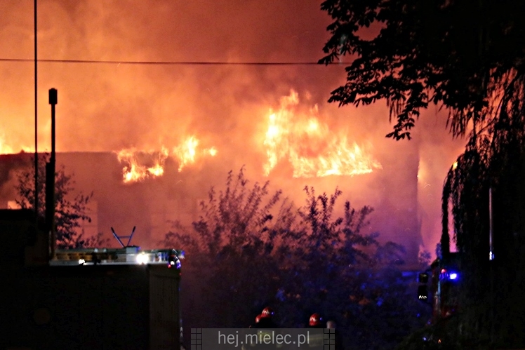 Pożar starej cegielni przy ul. Wojsławskiej