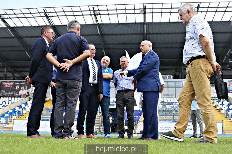Zakończenie I etapu budowy podgrzewania boiska Stadionu Miejskiego