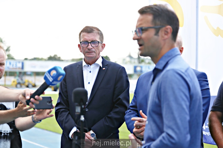 Zakończenie I etapu budowy podgrzewania boiska Stadionu Miejskiego