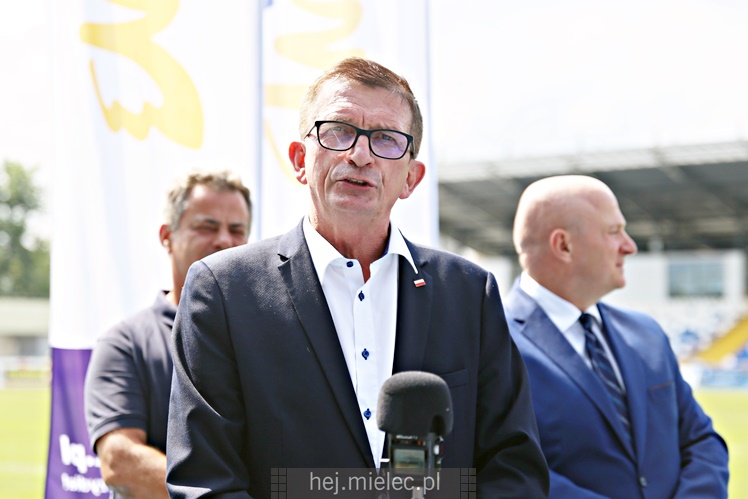 Zakończenie I etapu budowy podgrzewania boiska Stadionu Miejskiego
