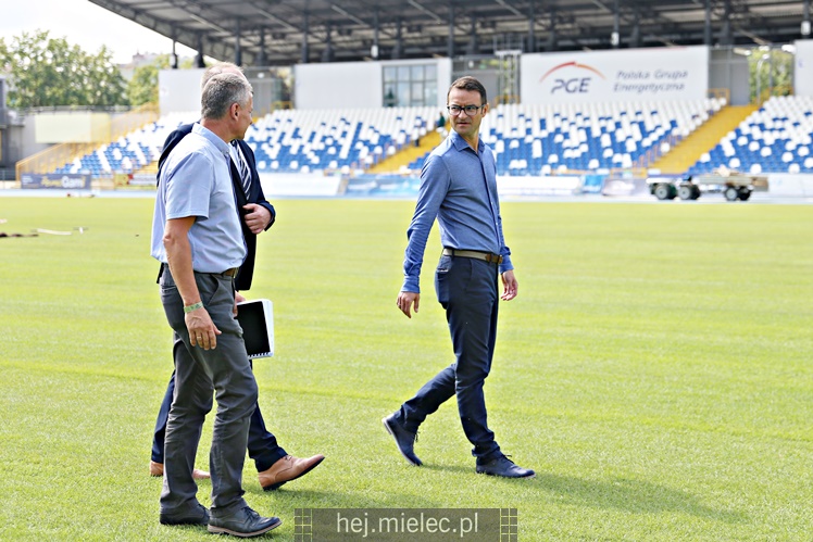 Zakończenie I etapu budowy podgrzewania boiska Stadionu Miejskiego