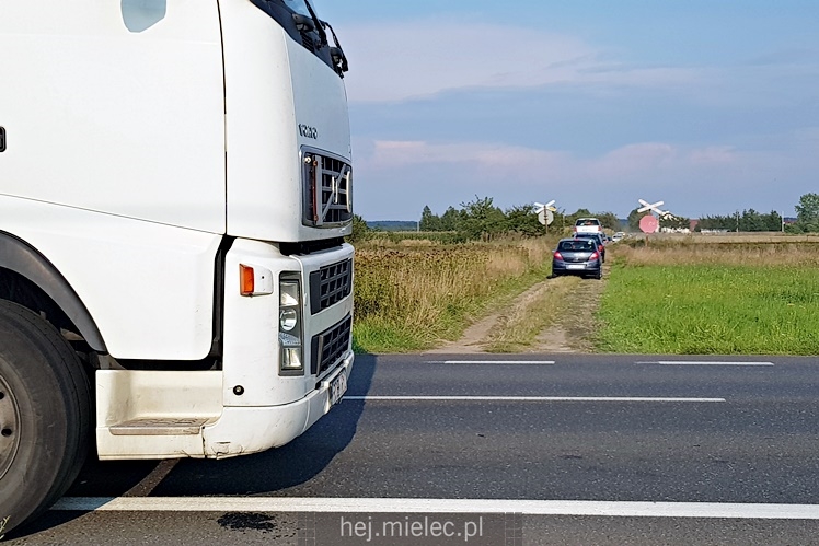 Wypadek w Tuszymie. Cztery osoby w szpitalu
