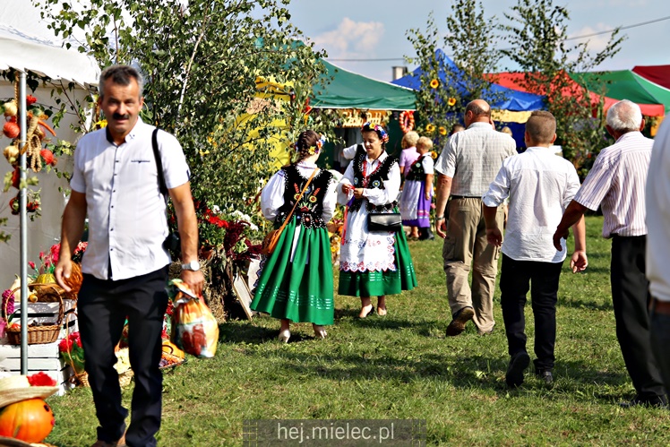 Dożynki 2018 w Rzemieniu - gmina Przecław