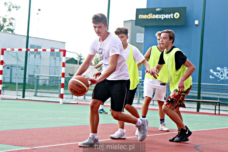 Po raz drugi rozegrano turniej koszykówki RMI Streetball