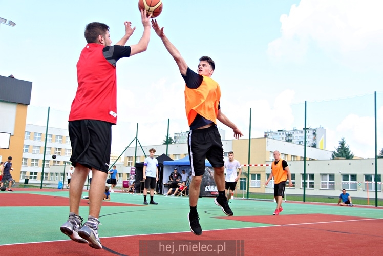 Po raz drugi rozegrano turniej koszykówki RMI Streetball